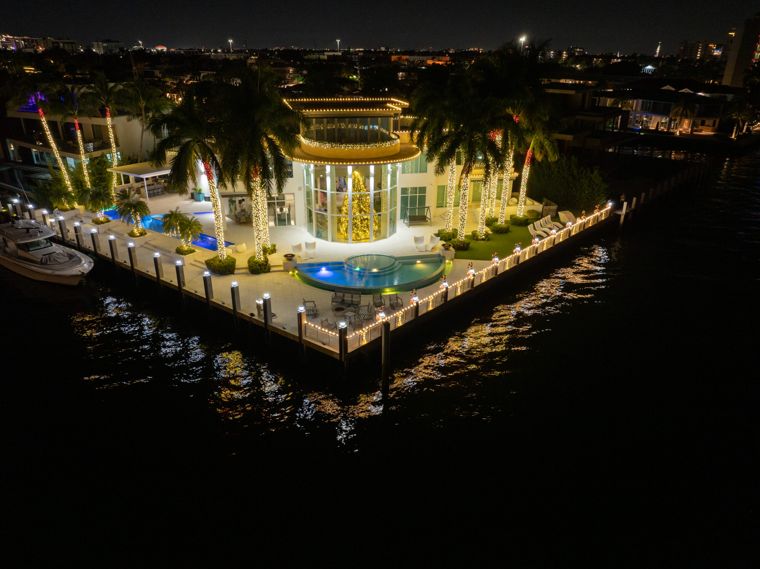 Where the Holidays Meet the Horizon from Fort Lauderdale!