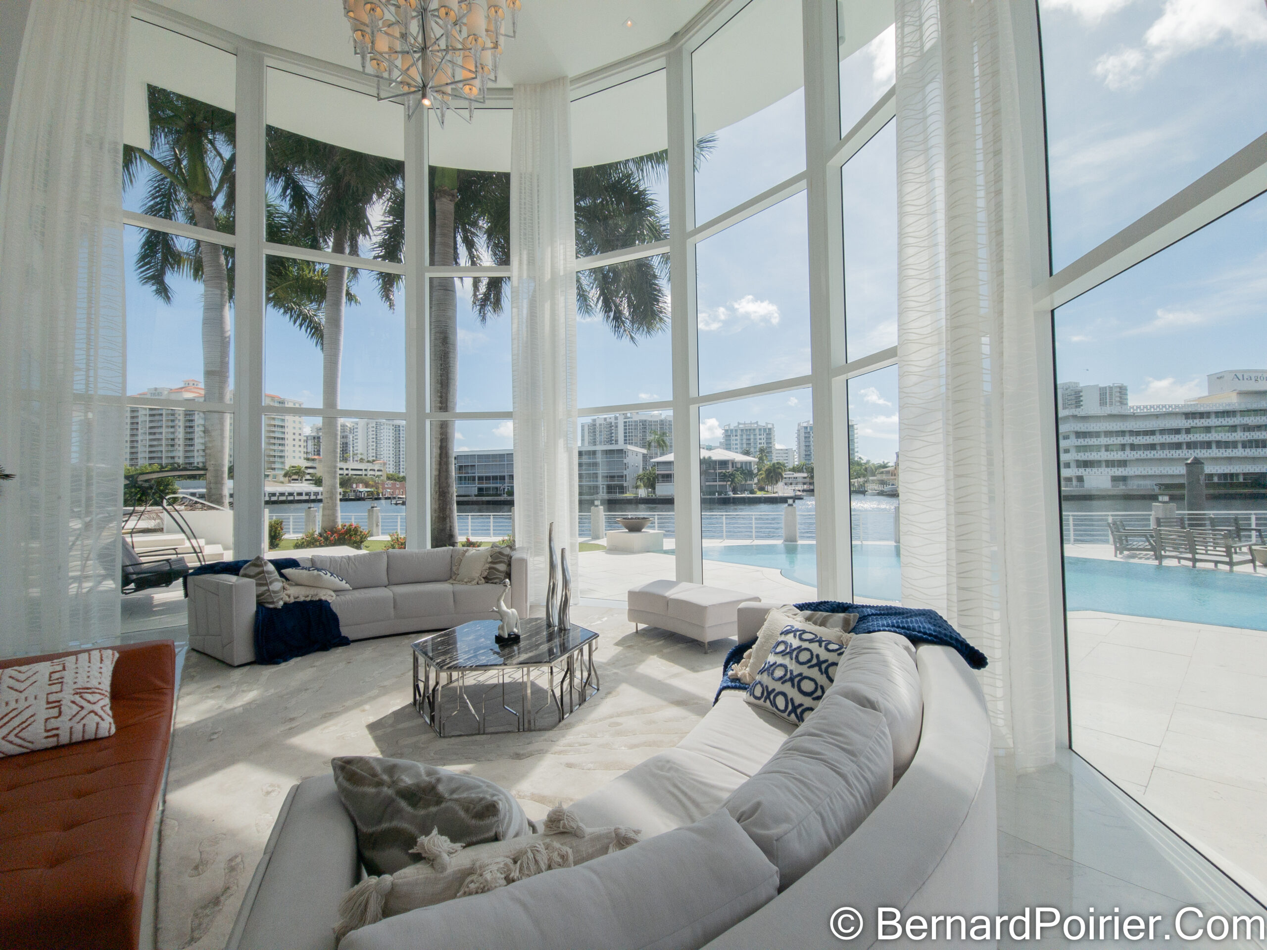 The Ultimate Prestige: Owning a Luxury Waterfront Residence in South Florida